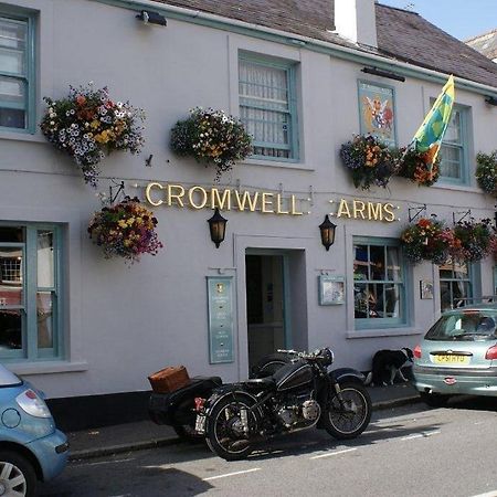 The Cromwell Arms Inn Bovey Tracey Bagian luar foto