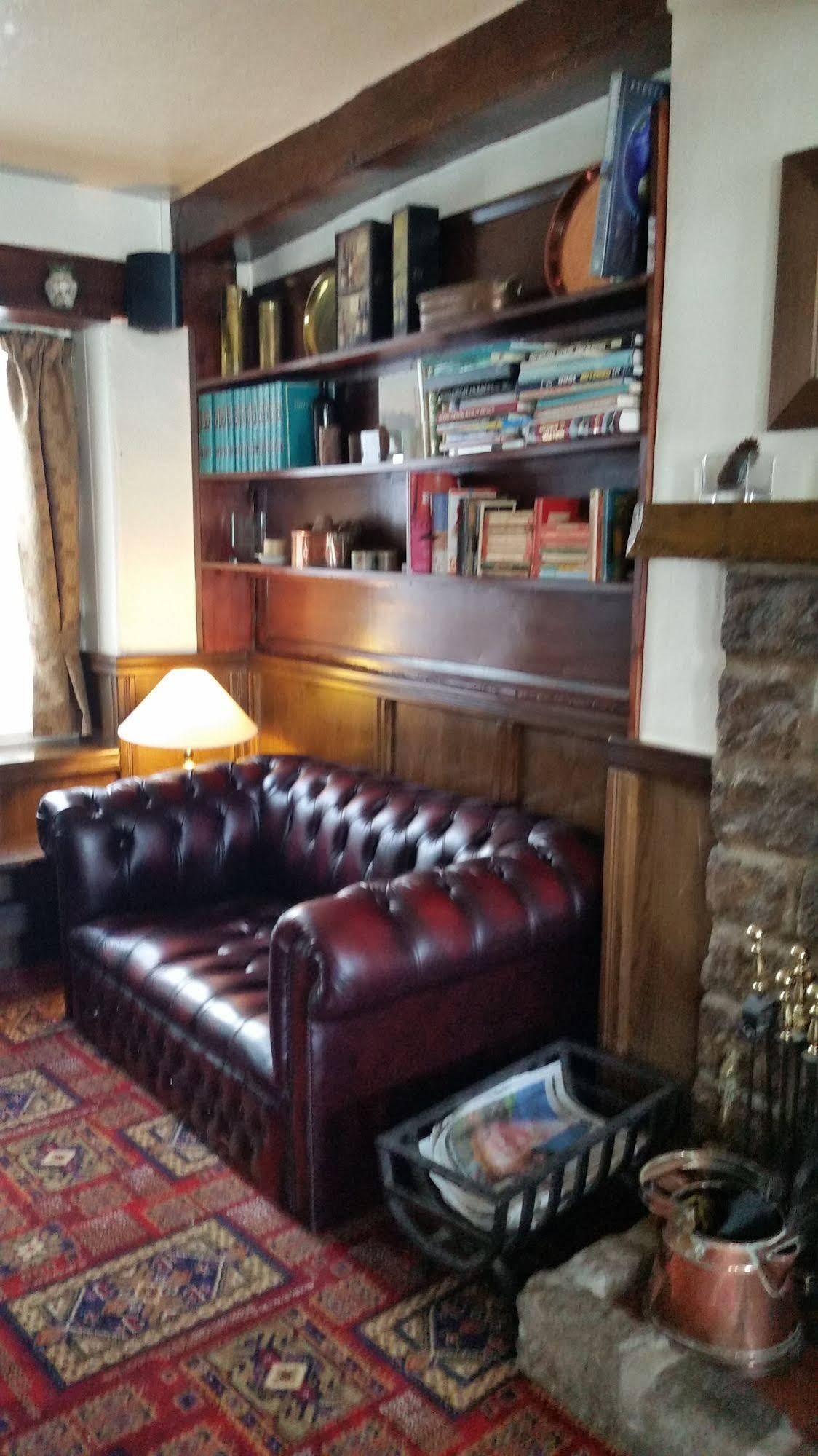 The Cromwell Arms Inn Bovey Tracey Bagian luar foto