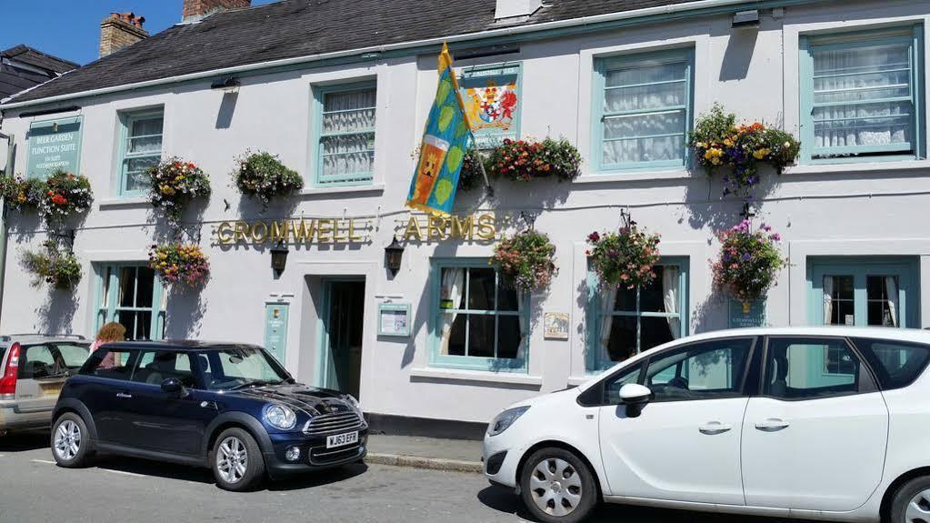 The Cromwell Arms Inn Bovey Tracey Bagian luar foto